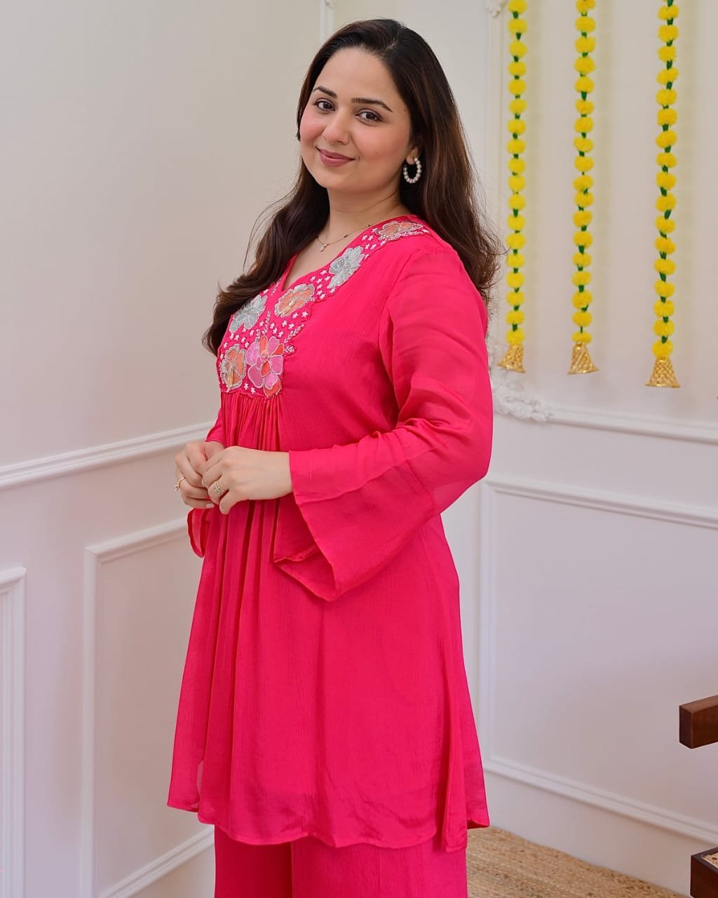 Rose Pink Floral Embroidered Kurta Palazzo Set 2 Rose Pink Floral Embroidered Kurta Palazzo Set - Image 2