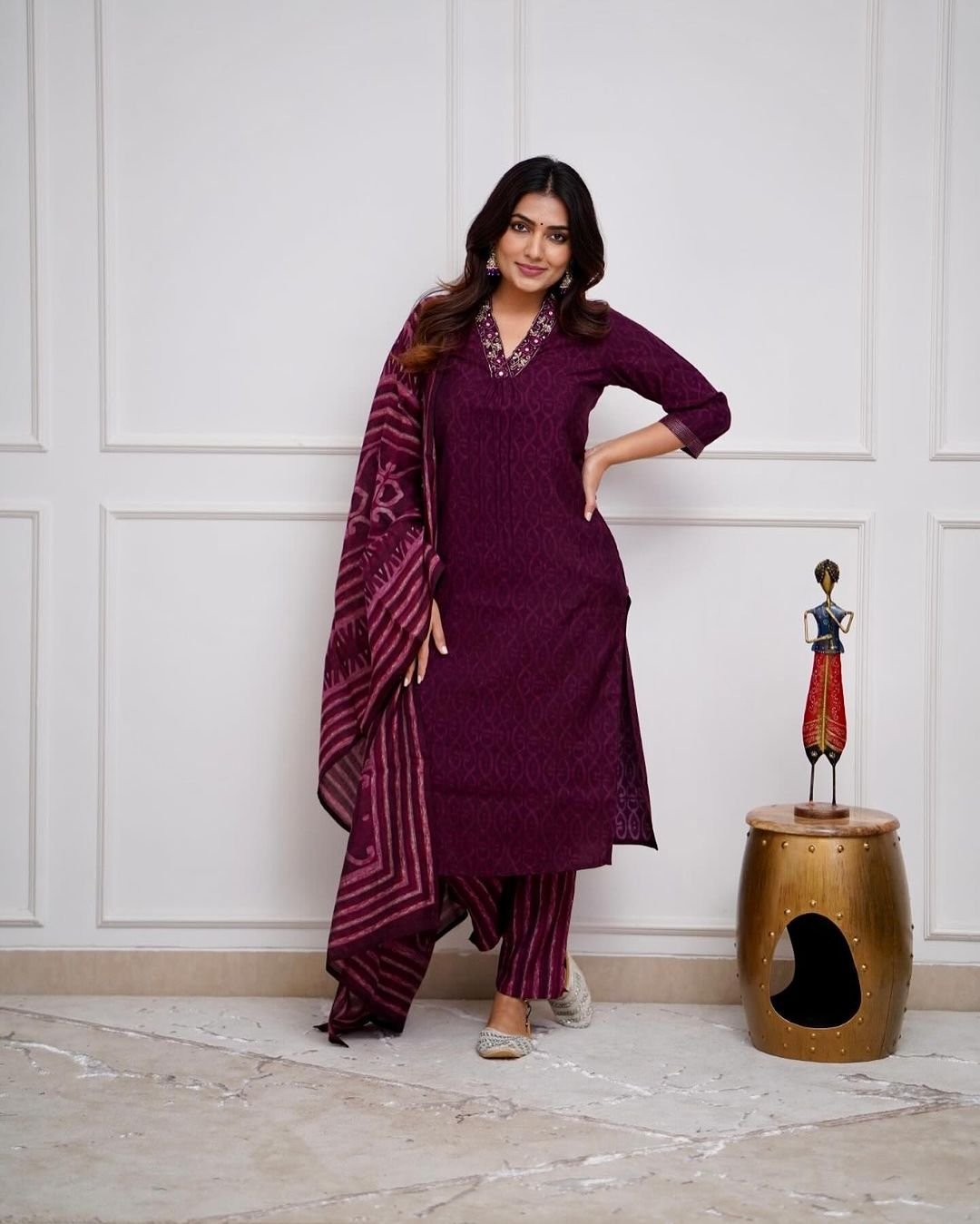 Wine Purple Elegant Kurta Set with Dupatta 5 Wine Purple Elegant Kurta Set with Dupatta