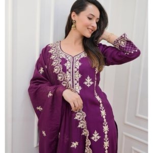 Women’s Purple Embroidered Kurta Pant Dupatta Set