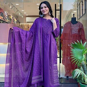 Women’s Purple Solid Kurta Pant Set with Chiffon Dupatta