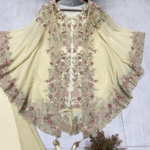 Grace Bloom Embroidered Kurta Set